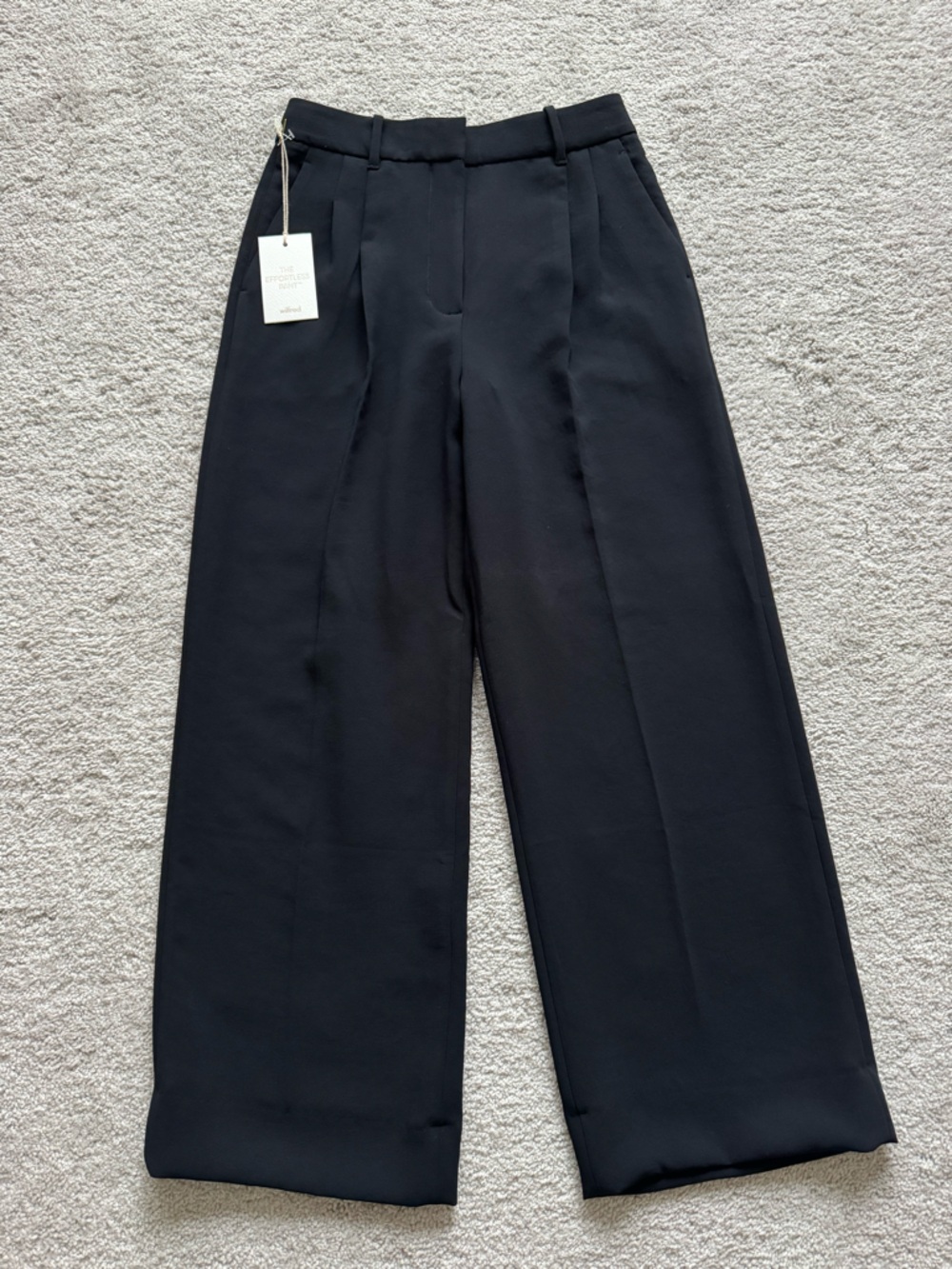 Aritzia effortless tailored pant